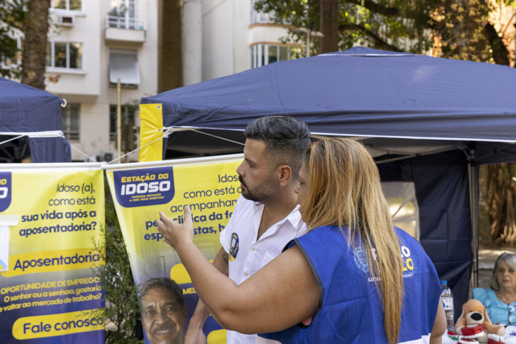 Estação do Idoso - Ação Largo do Machado -65